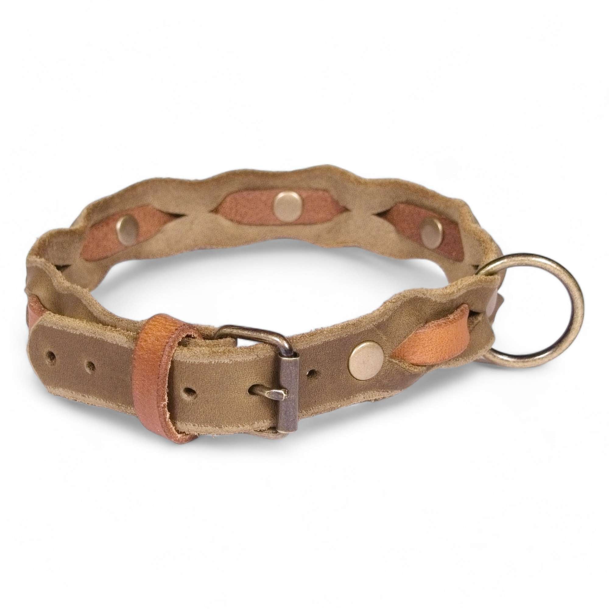 Zweifarbig geflochtenes Fettleder - Halsband mit Altmessing - Details - HappyHound